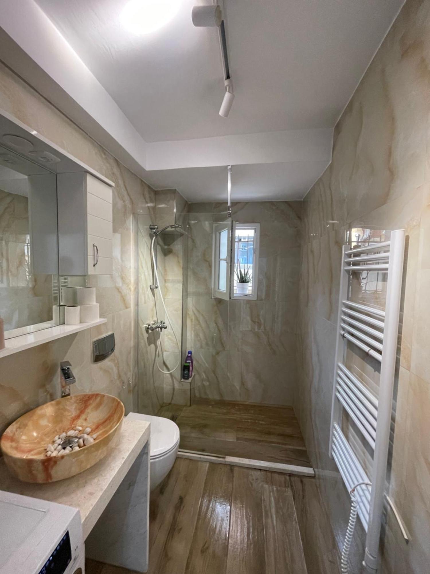Midnight Apartments Тирана Экстерьер фото