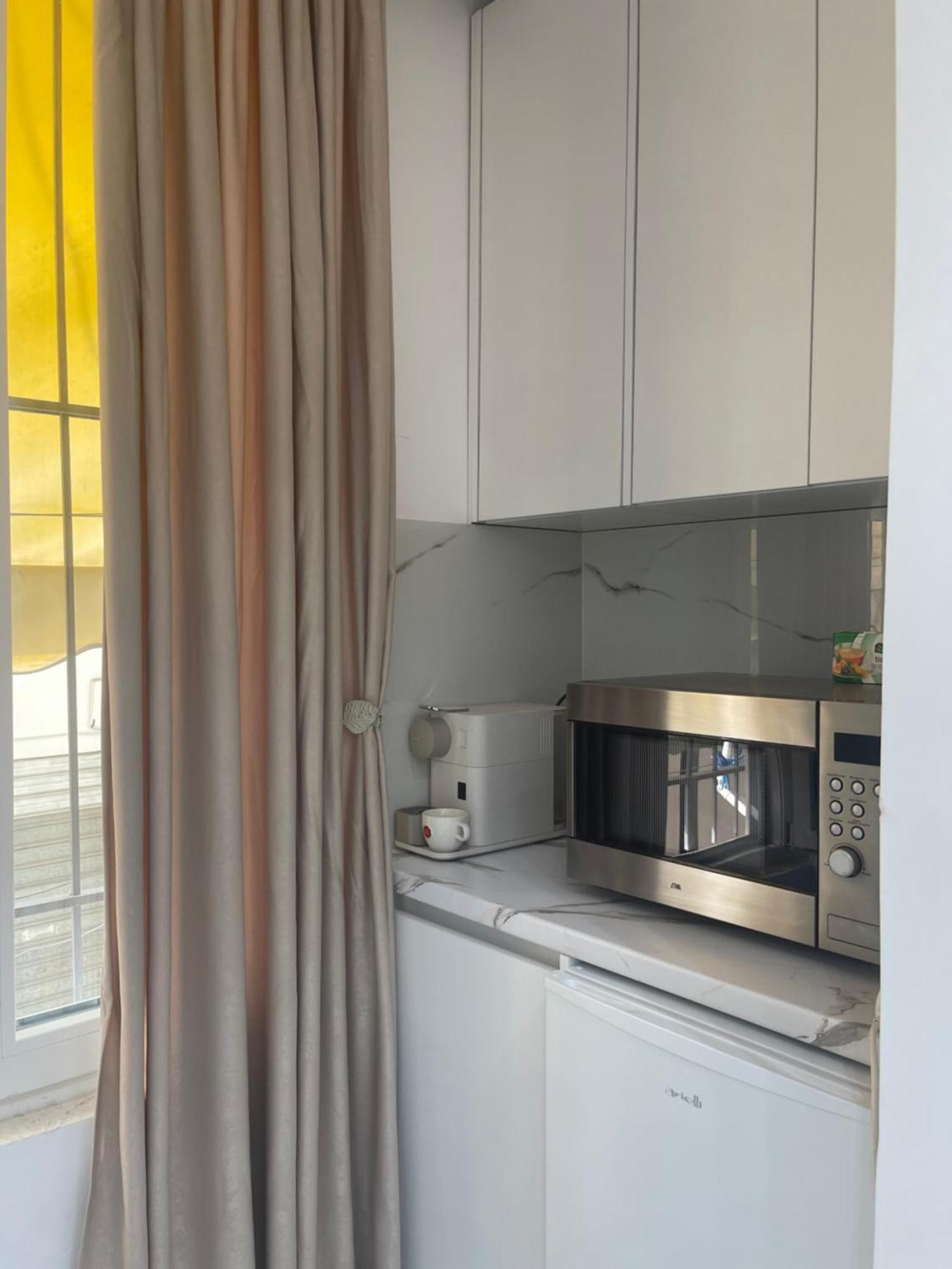 Midnight Apartments Тирана Экстерьер фото