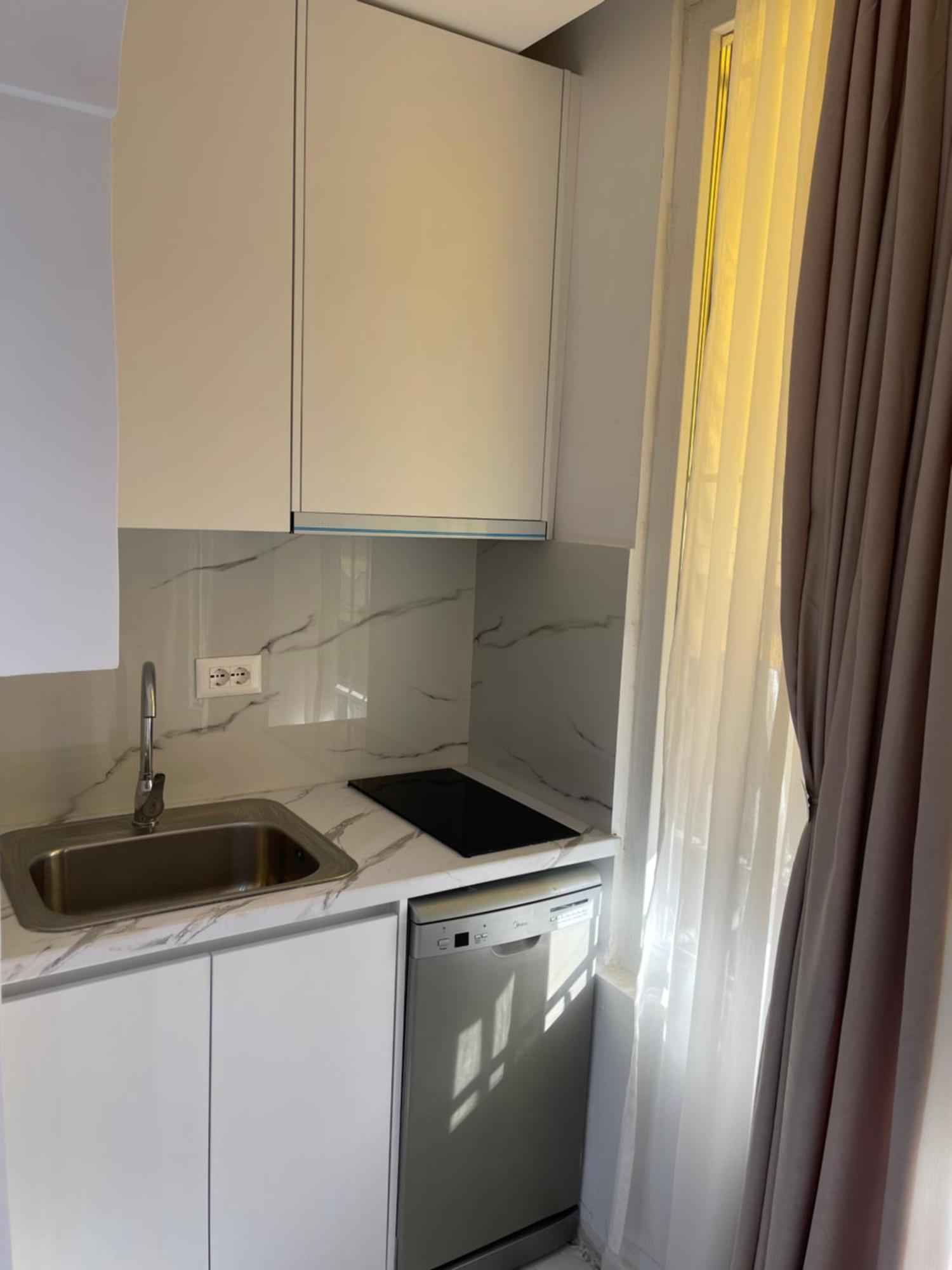 Midnight Apartments Тирана Экстерьер фото